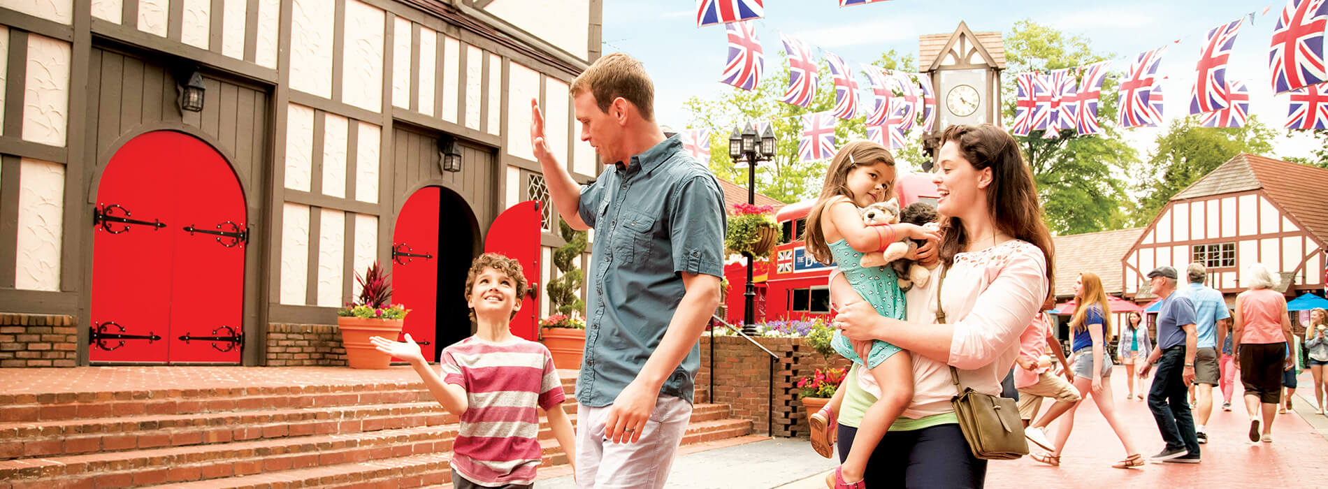 Parents and children walking through Busch Gardens Williamsburg